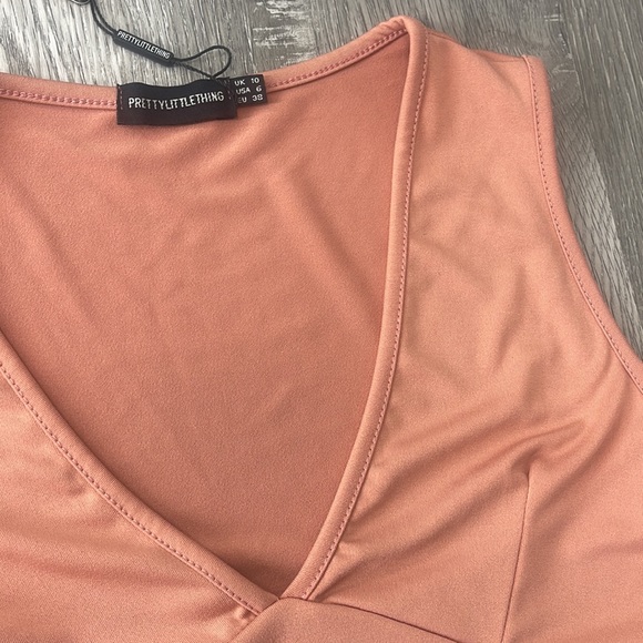 PLT PEACH CUTOUT PLUNGE - Picture 3 of 8